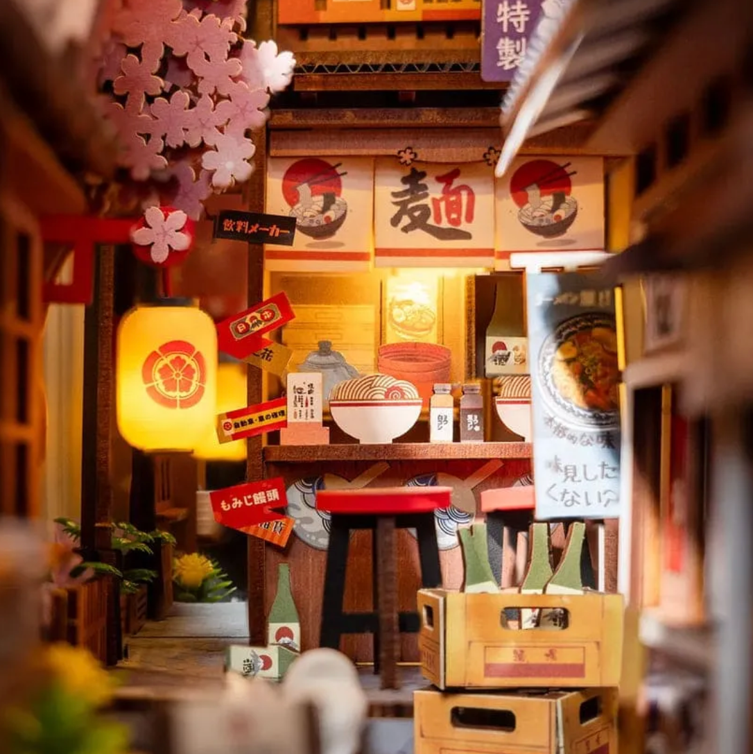 Sakura Wine Alley